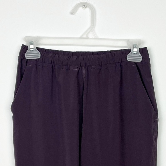 Lululemon | Keep  It Classic Crop Size 4 - Picture 8 of 8